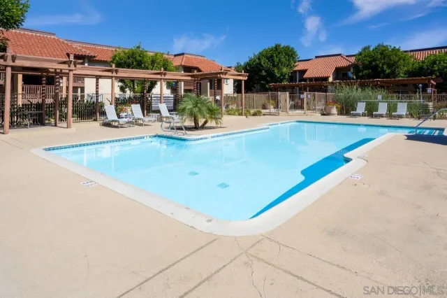 $459,000 | 180 Chambers Street, Unit 4, El Cajon, CA 92020