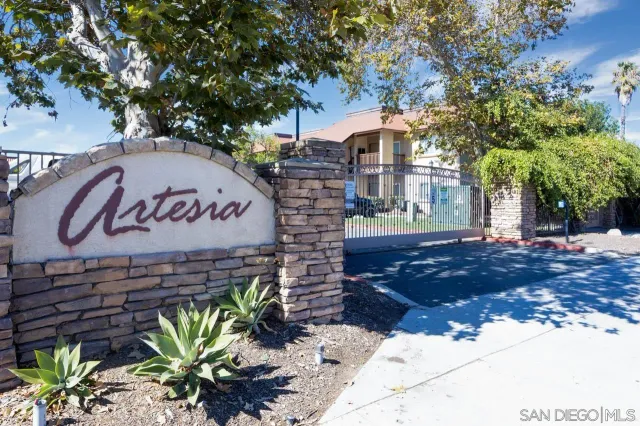 $459,000 | 180 Chambers Street, Unit 4, El Cajon, CA 92020