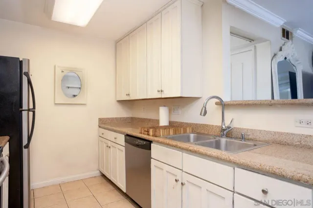 $459,000 | 180 Chambers Street, Unit 4, El Cajon, CA 92020