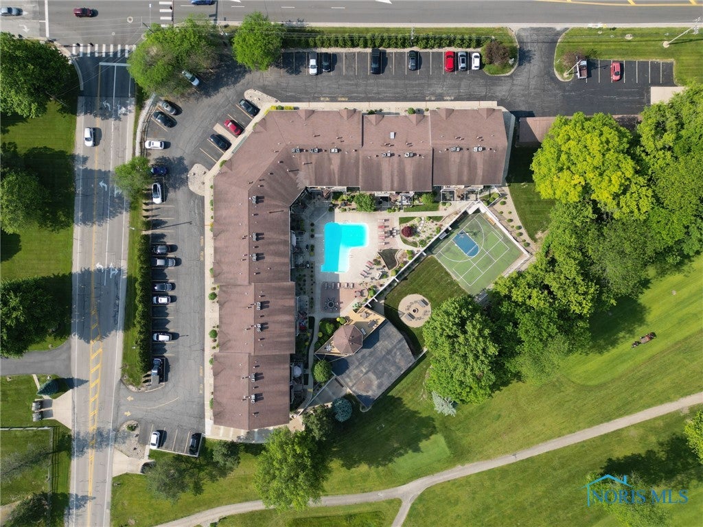 6640 Salisbury Road, Unit 212 Maumee, OH 43537 - Photo 49 of 50 Gallery Image 49
