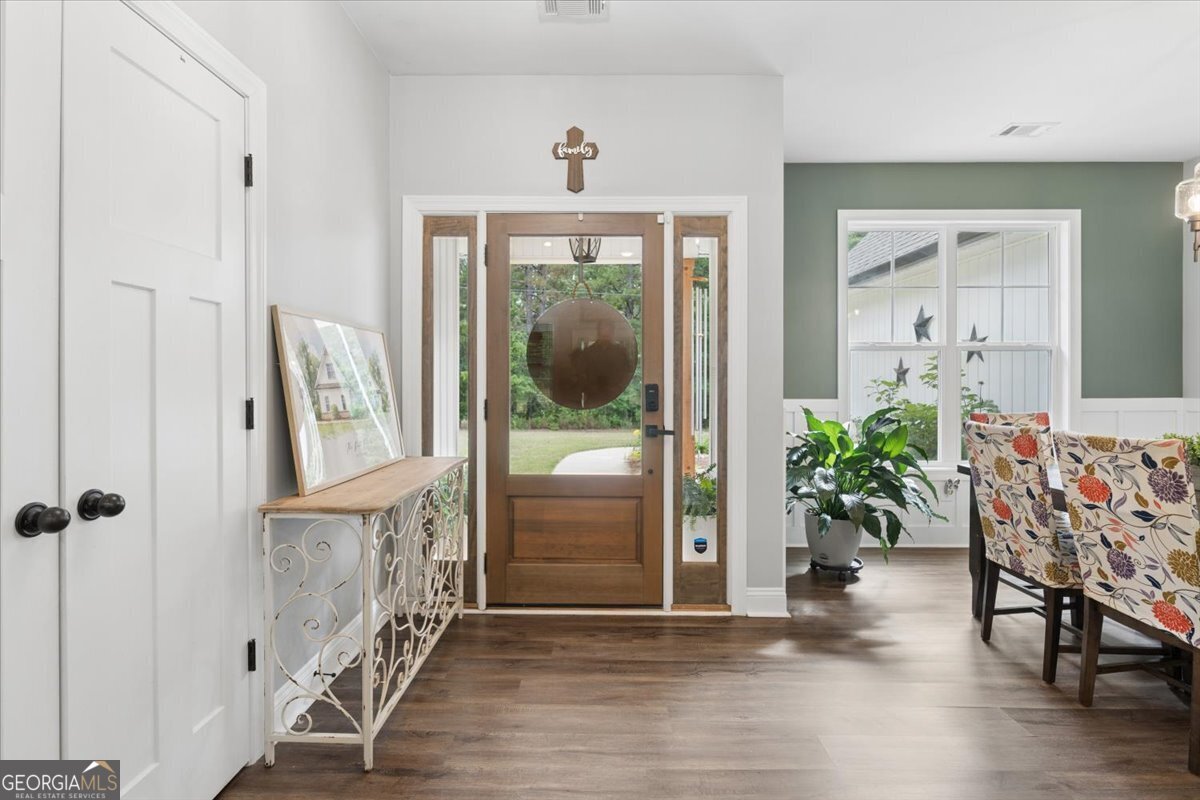 683 Teagle Road Forsyth, GA 31029 - Photo 9 of 50 a view of an entryway with a livingroom