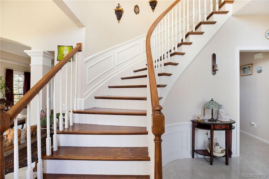 46970 Eastbourne Road Canton, MI 48188 - Photo 8 of 41 RM_08.jpg