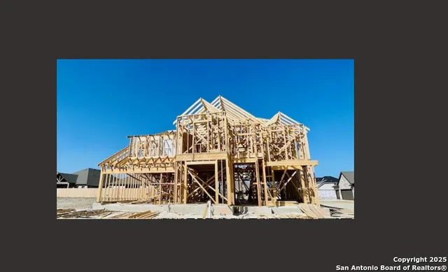 $549,990 | 165 Annette Drive, Castroville, TX 78009