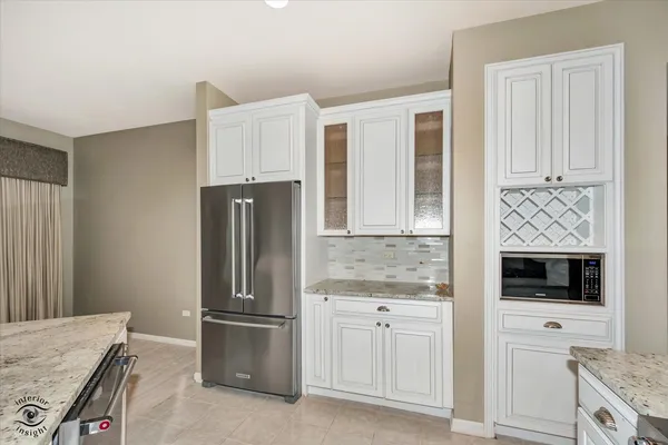 $299,900 | 21418 Timber Lake Court, Unit 21418, Crest Hill, IL 60403