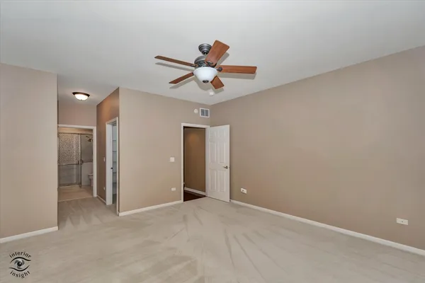 $299,900 | 21418 Timber Lake Court, Unit 21418, Crest Hill, IL 60403