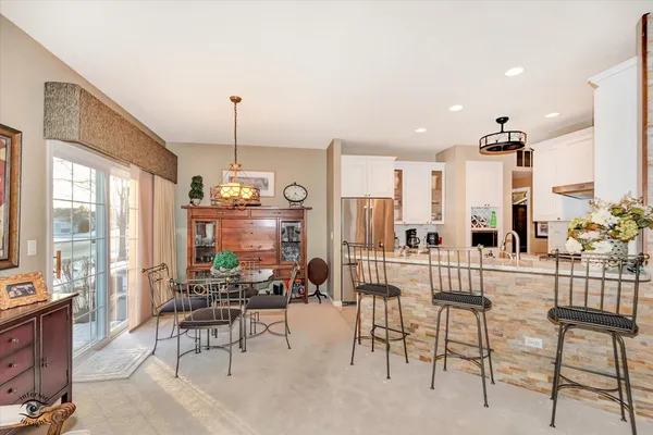 $299,900 | 21418 Timber Lake Court, Unit 21418, Crest Hill, IL 60403