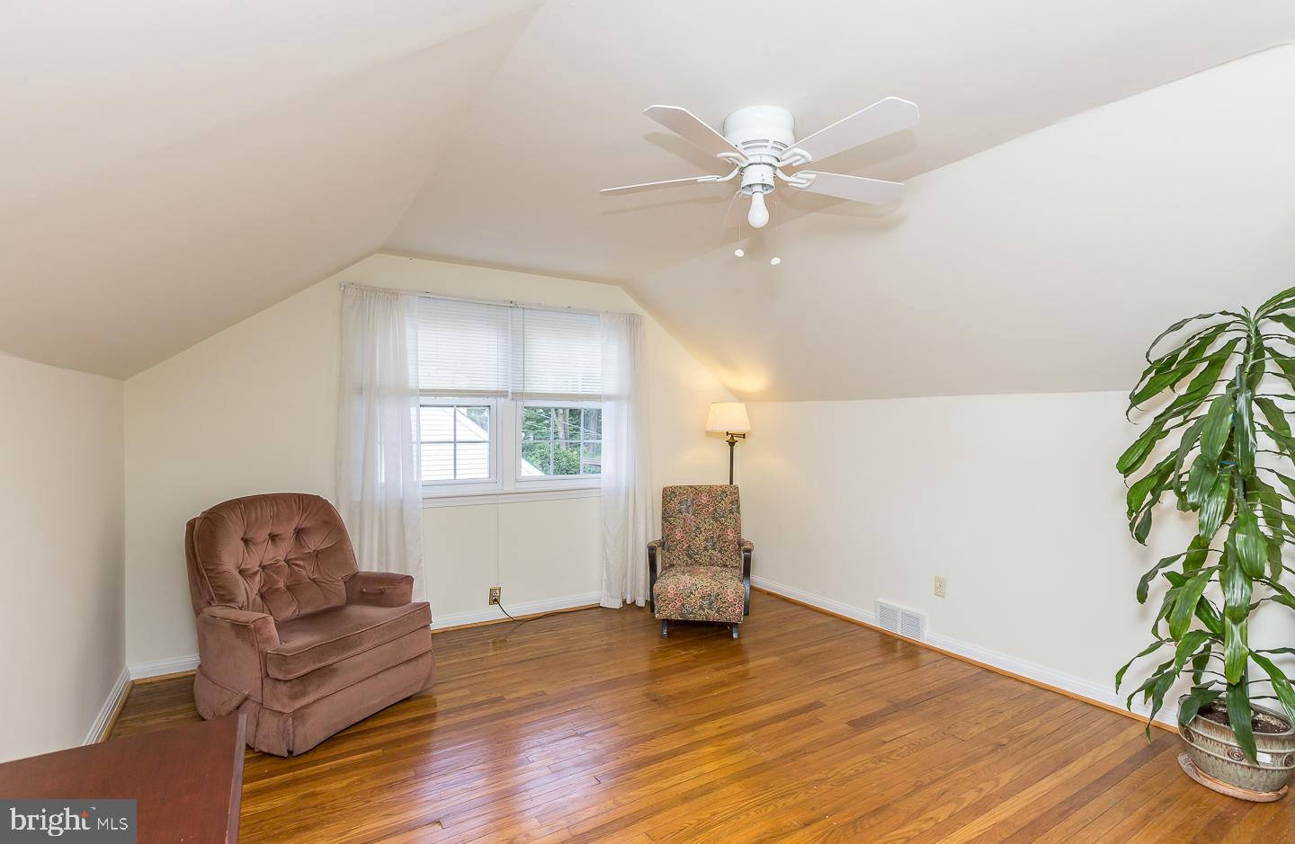 421 Colfax Road Havertown, PA 19083 - Photo 12 of 20