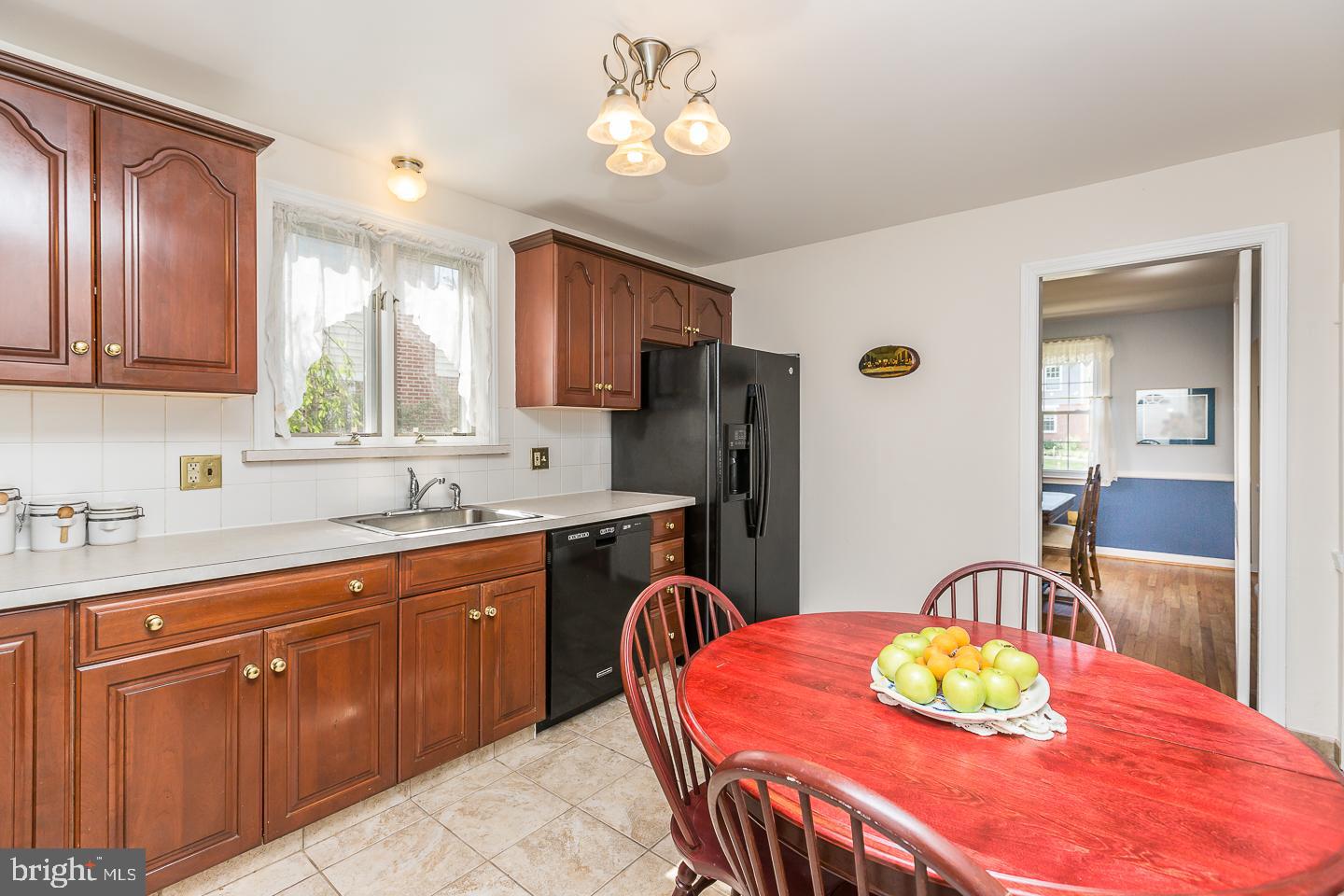 421 Colfax Road Havertown, PA 19083 - Photo 6 of 20