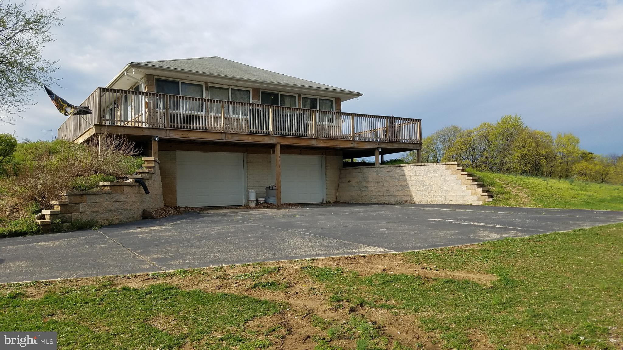 31 Marks Road Reading, PA 19608 - Photo 5 of 6