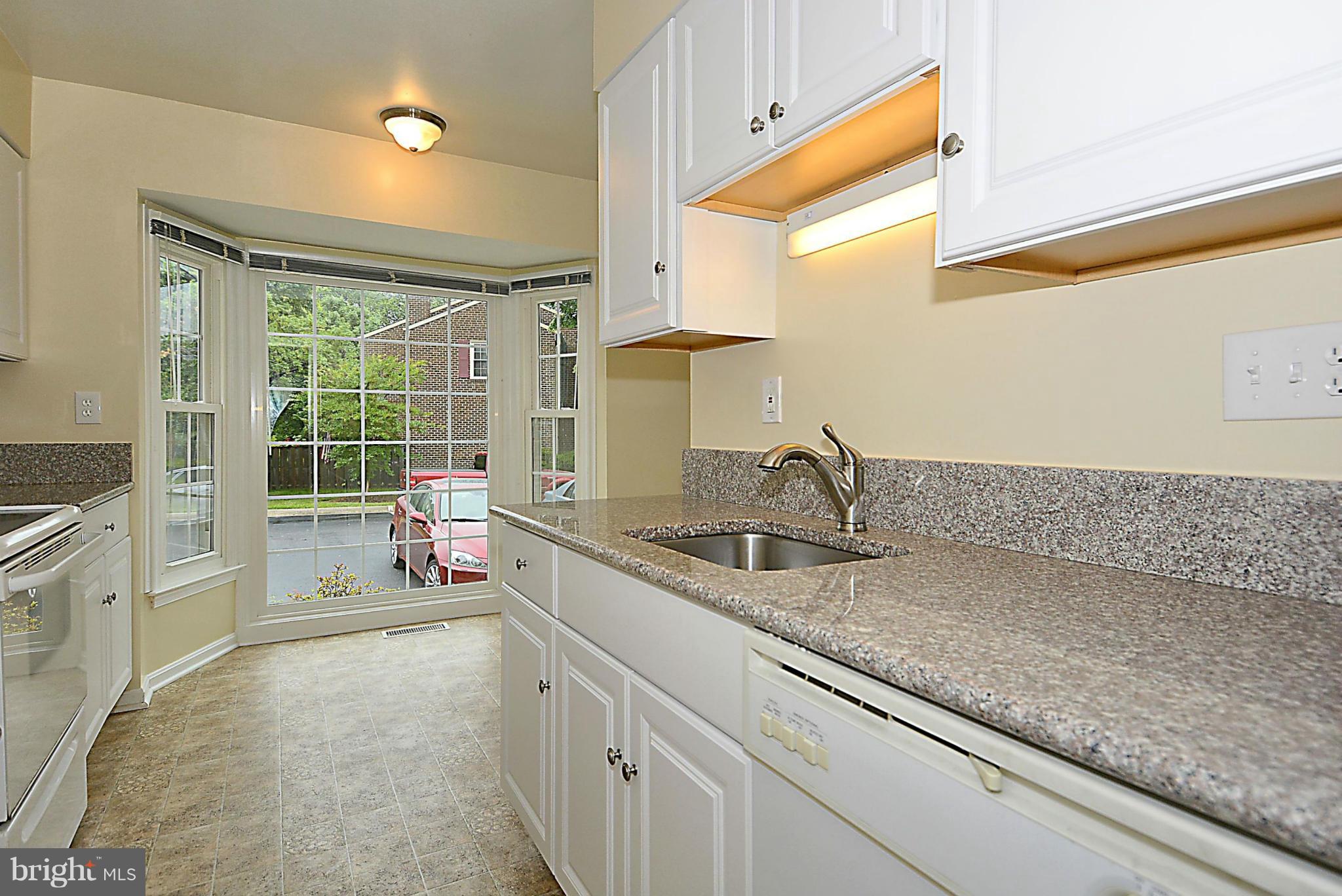 477 Colonial Ridge Lane Arnold, MD 21012 - Photo 8 of 29 Kitchen