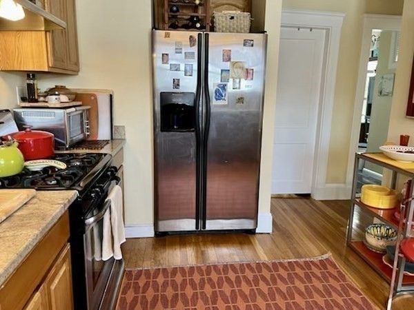 93-95 Ripley Street Newton, MA 02459 - Photo 8 of 26