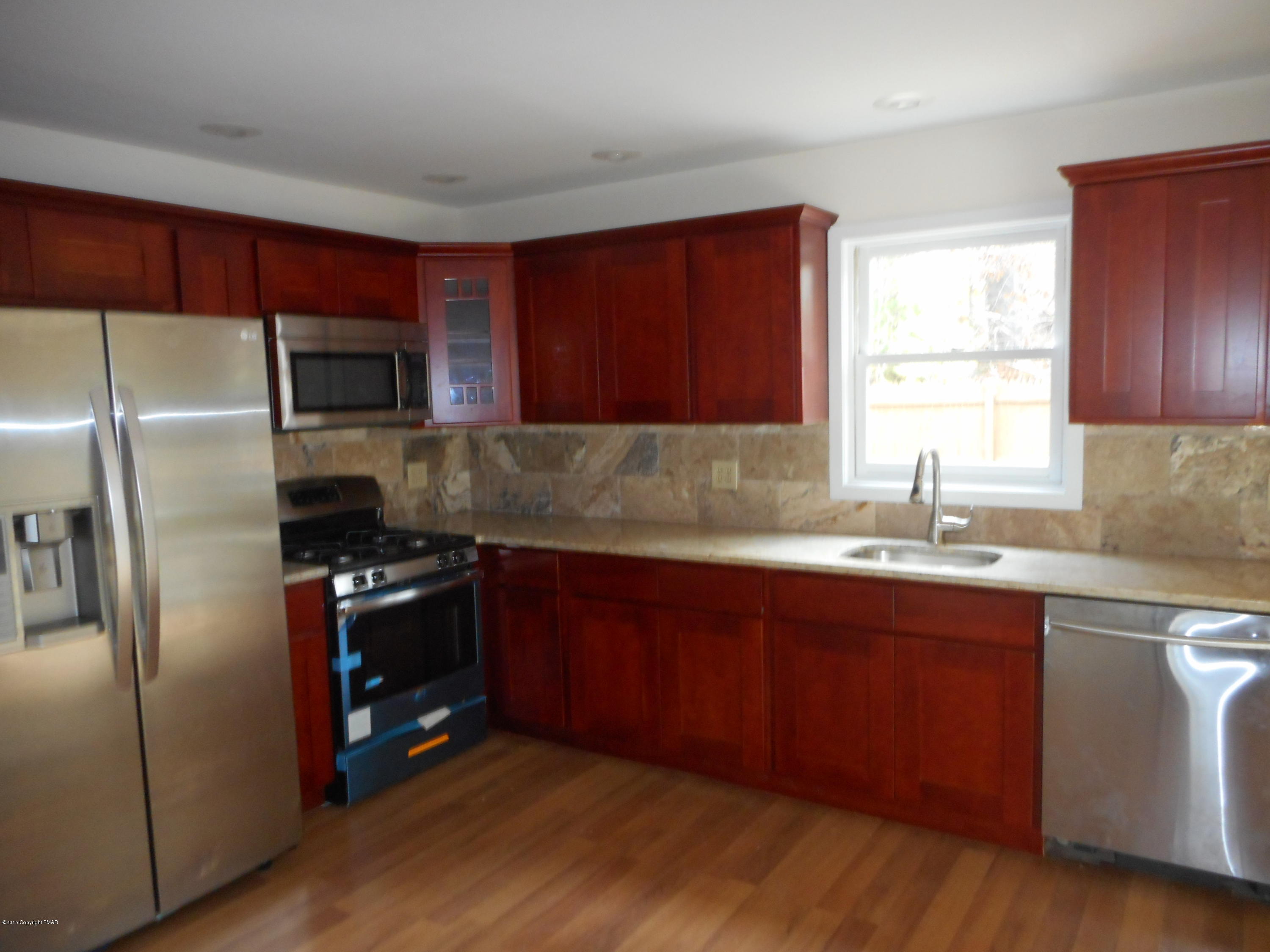 5108 Pine Ridge Road East Stroudsburg, PA 18302 - Photo 11 of 28 Pine Ridge Dr 021