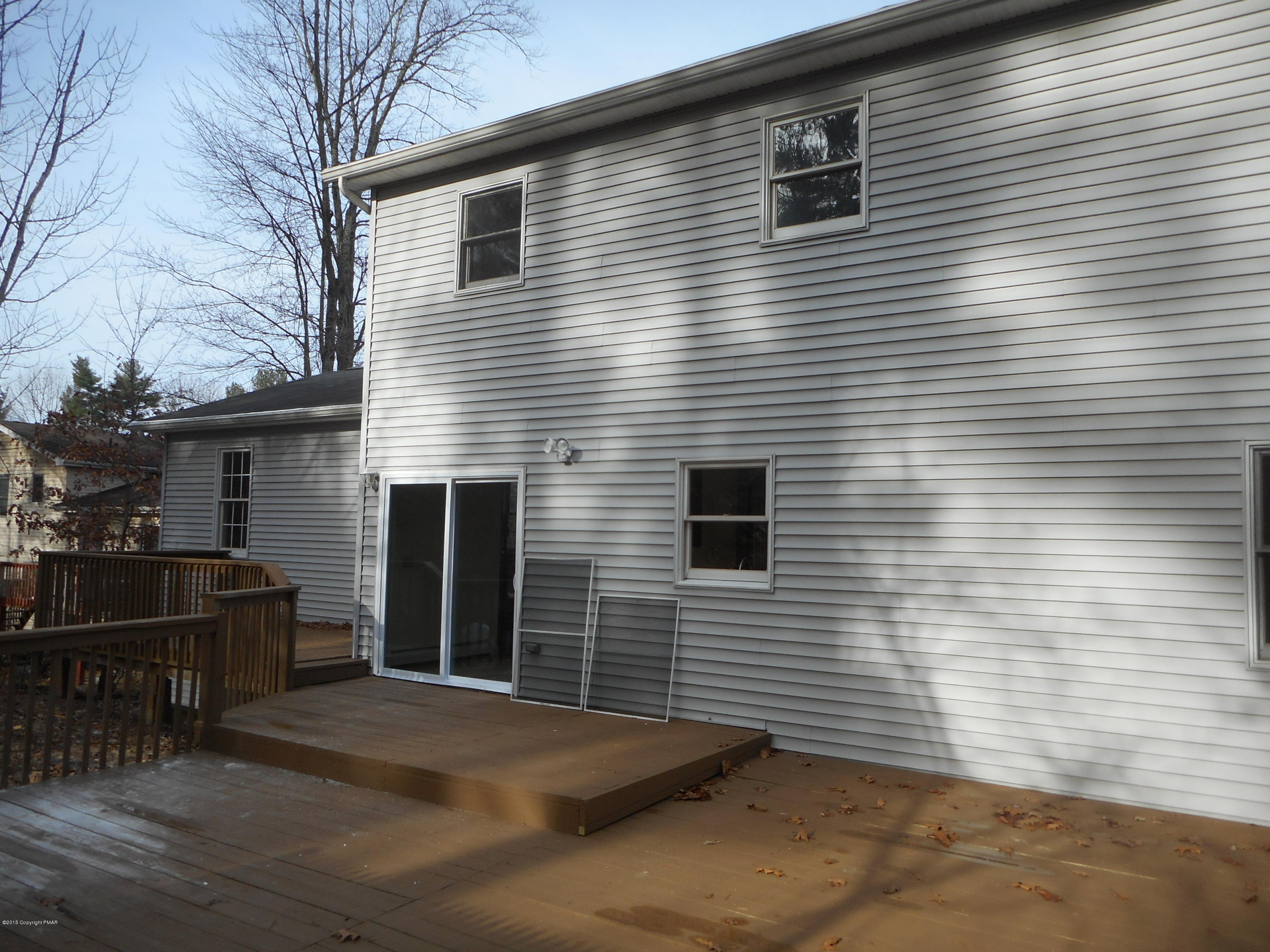 Pine Ridge Dr 026