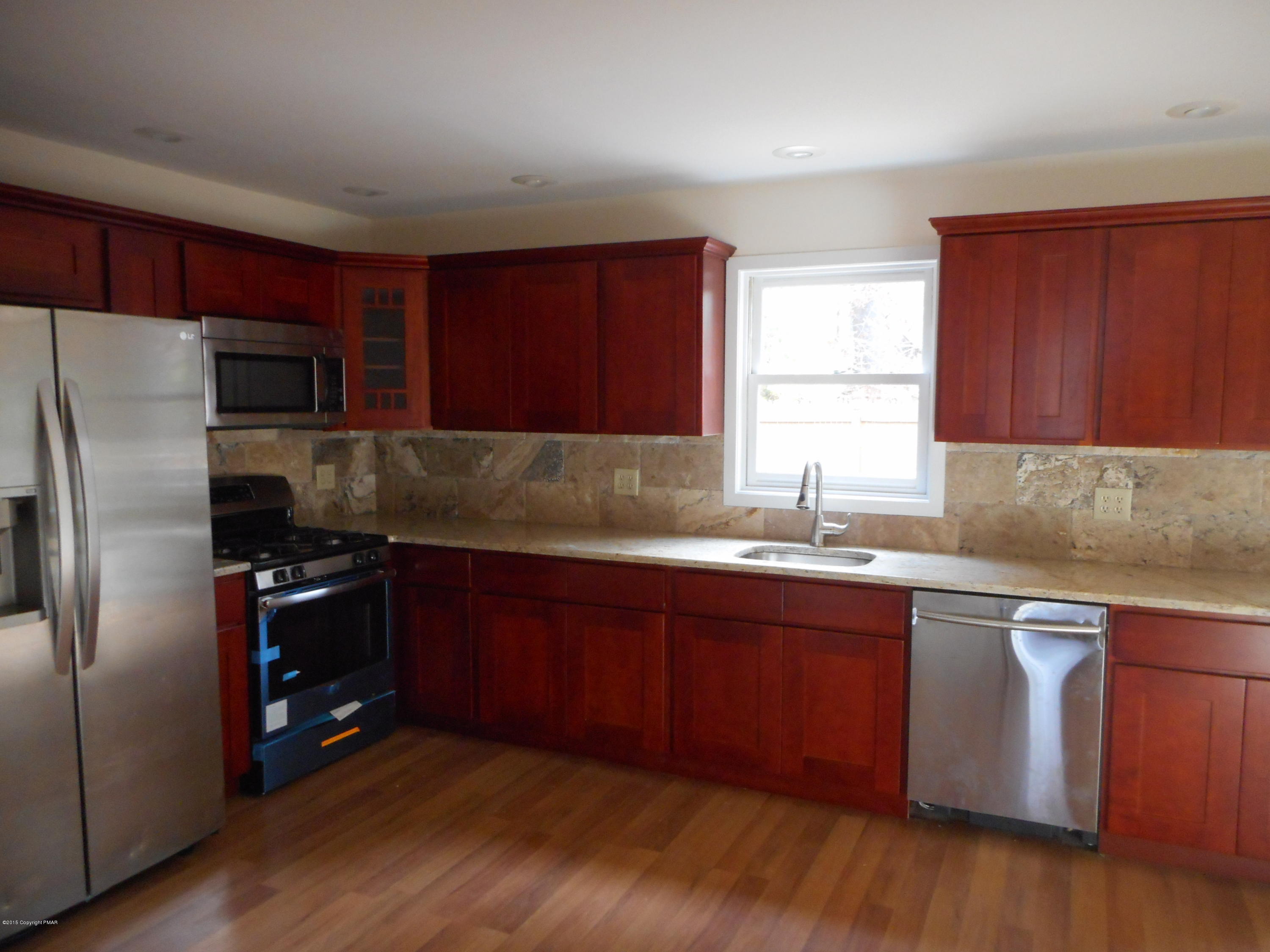 5108 Pine Ridge Road East Stroudsburg, PA 18302 - Photo 10 of 28 Pine Ridge Dr 022