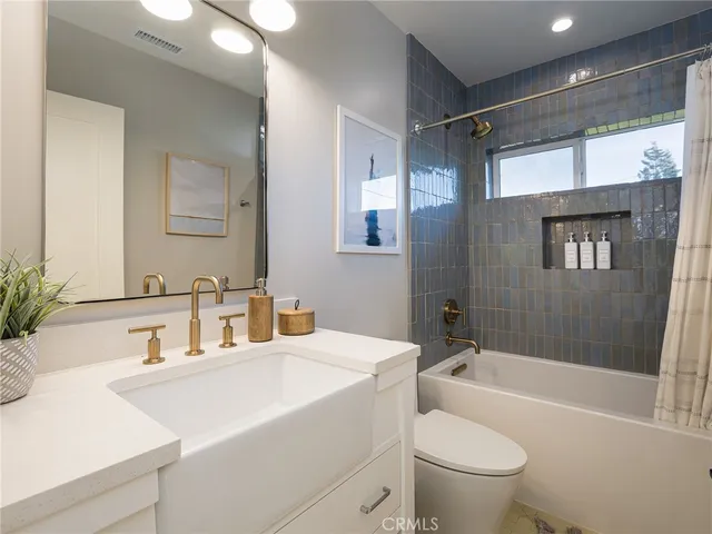 $1,999,000 | 5430 West 123rd Street, Hawthorne, CA 90250