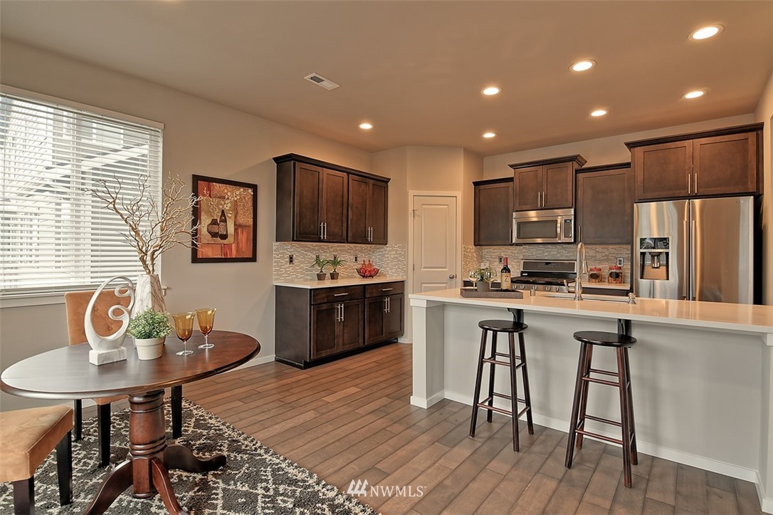 16231 5th Avenue Southeast Bothell, WA 98012 - Photo 5 of 25 Gallery Image 5