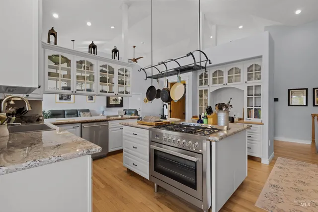 $1,800,000 | 4801 North Eagle Owl Lane, Star, ID 83669