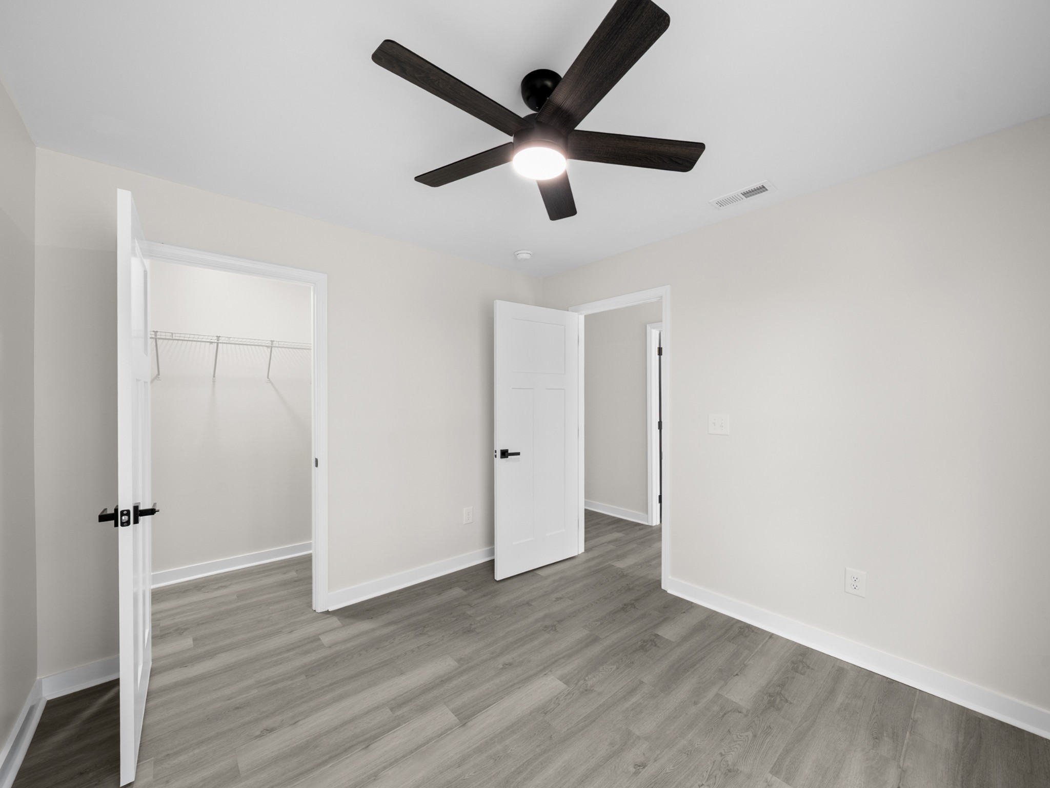 711 Hunt Street Winchester, TN 37398 - Photo 20 of 30 wooden floor in an empty room