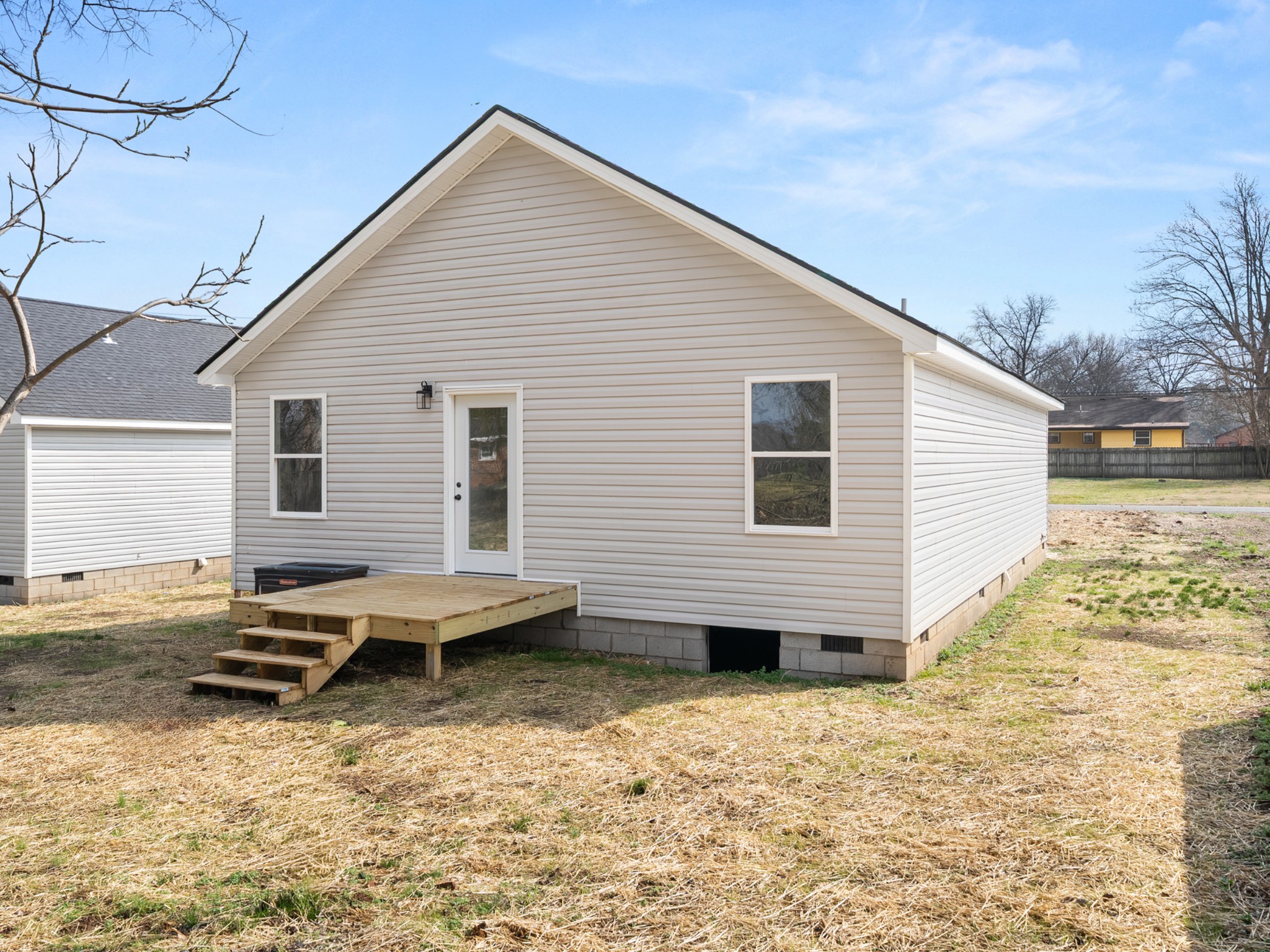 711 Hunt Street Winchester, TN 37398 - Photo 29 of 30 a view of a house with a yard