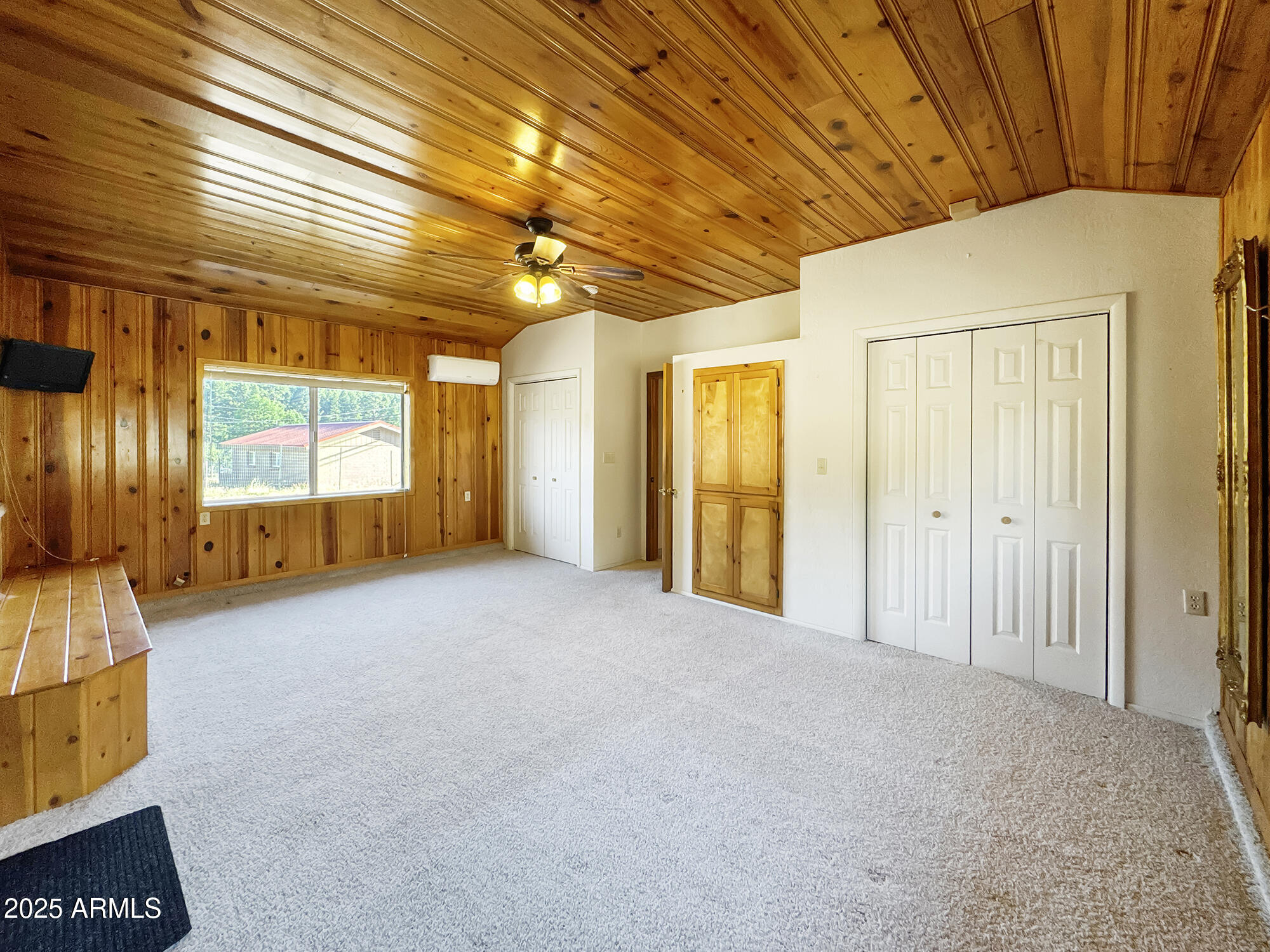 9107 Fossil Creek Road Strawberry, AZ 85544 - Photo 25 of 74 22 - Main house Bedroom 2 double closets