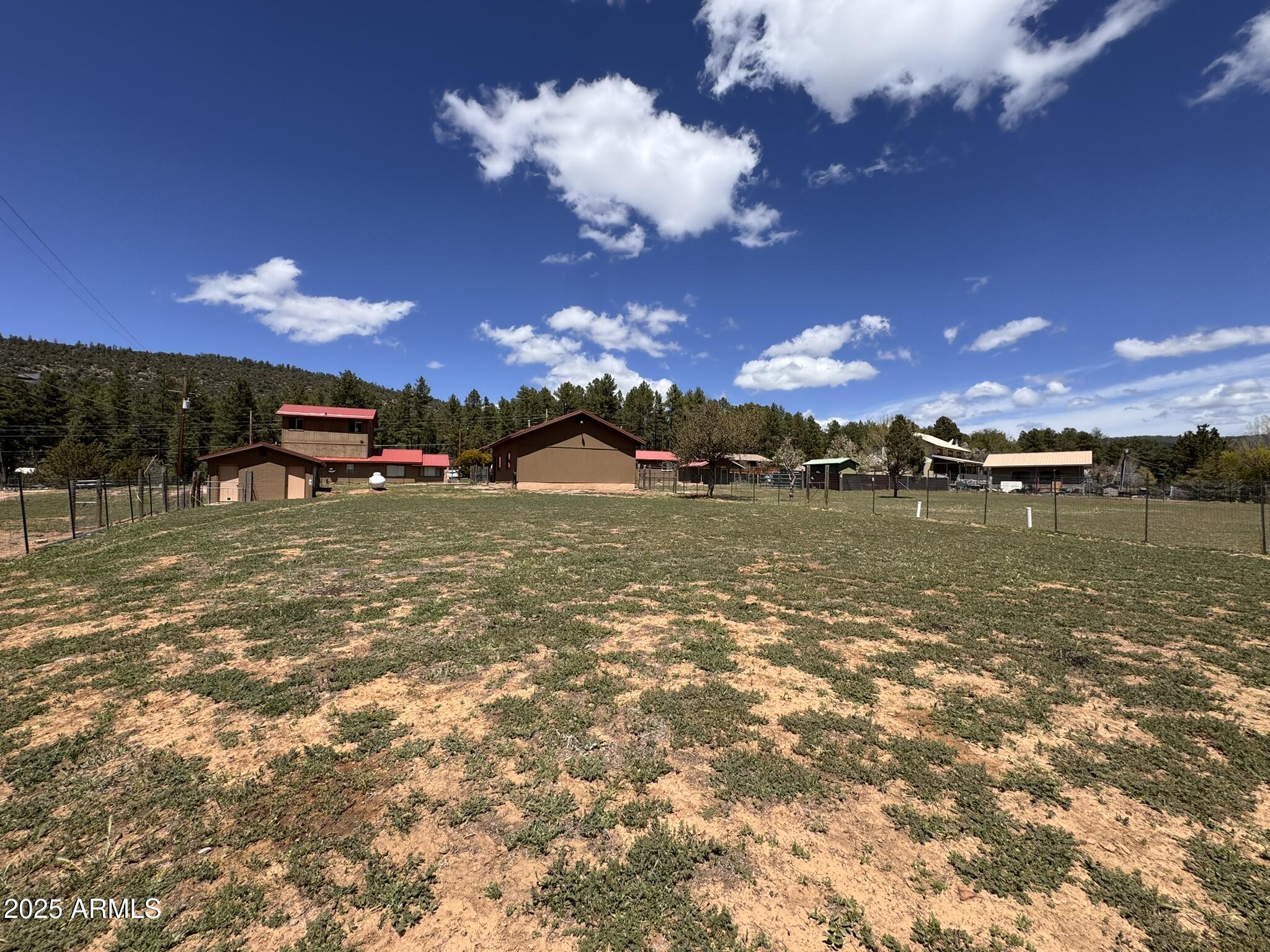 9107 Fossil Creek Road Strawberry, AZ 85544 - Photo 40 of 74 37 - 2 of 2 south fenced yards (3)