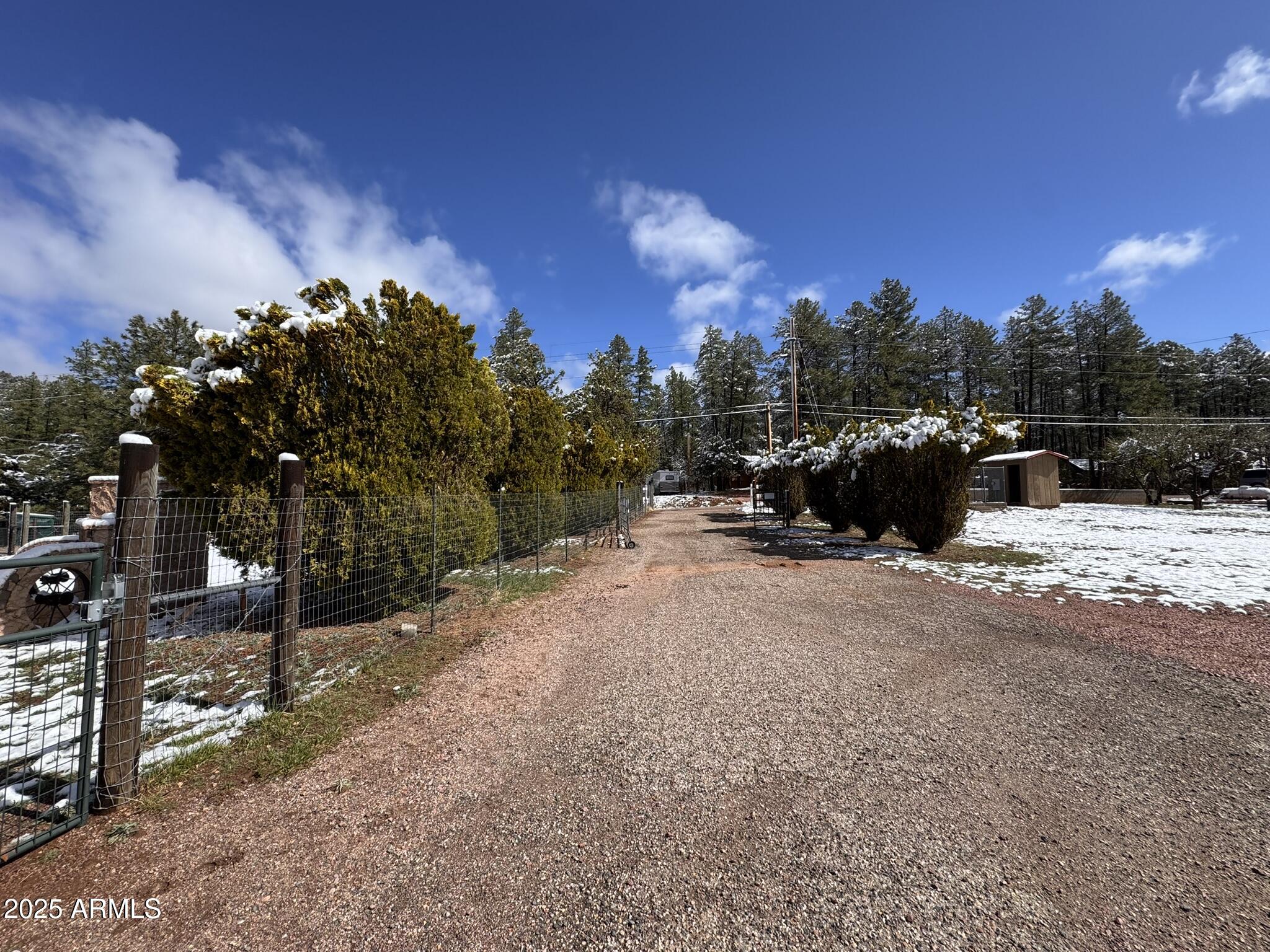 9107 Fossil Creek Road Strawberry, AZ 85544 - Photo 45 of 74 41 - East Driveway