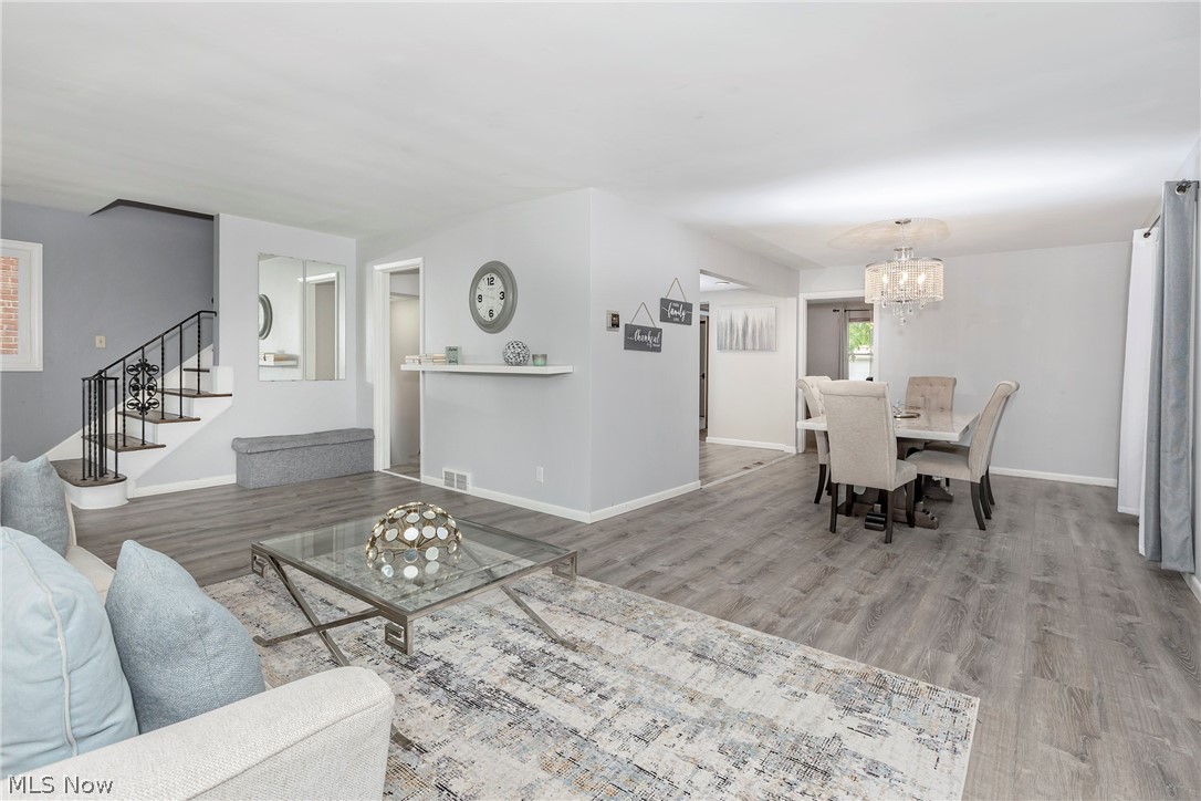 3662 Winchell Road Beachwood, OH 44122 - Photo 45 of 46 The open floor plan is inviting and set for daily living or entertaining.