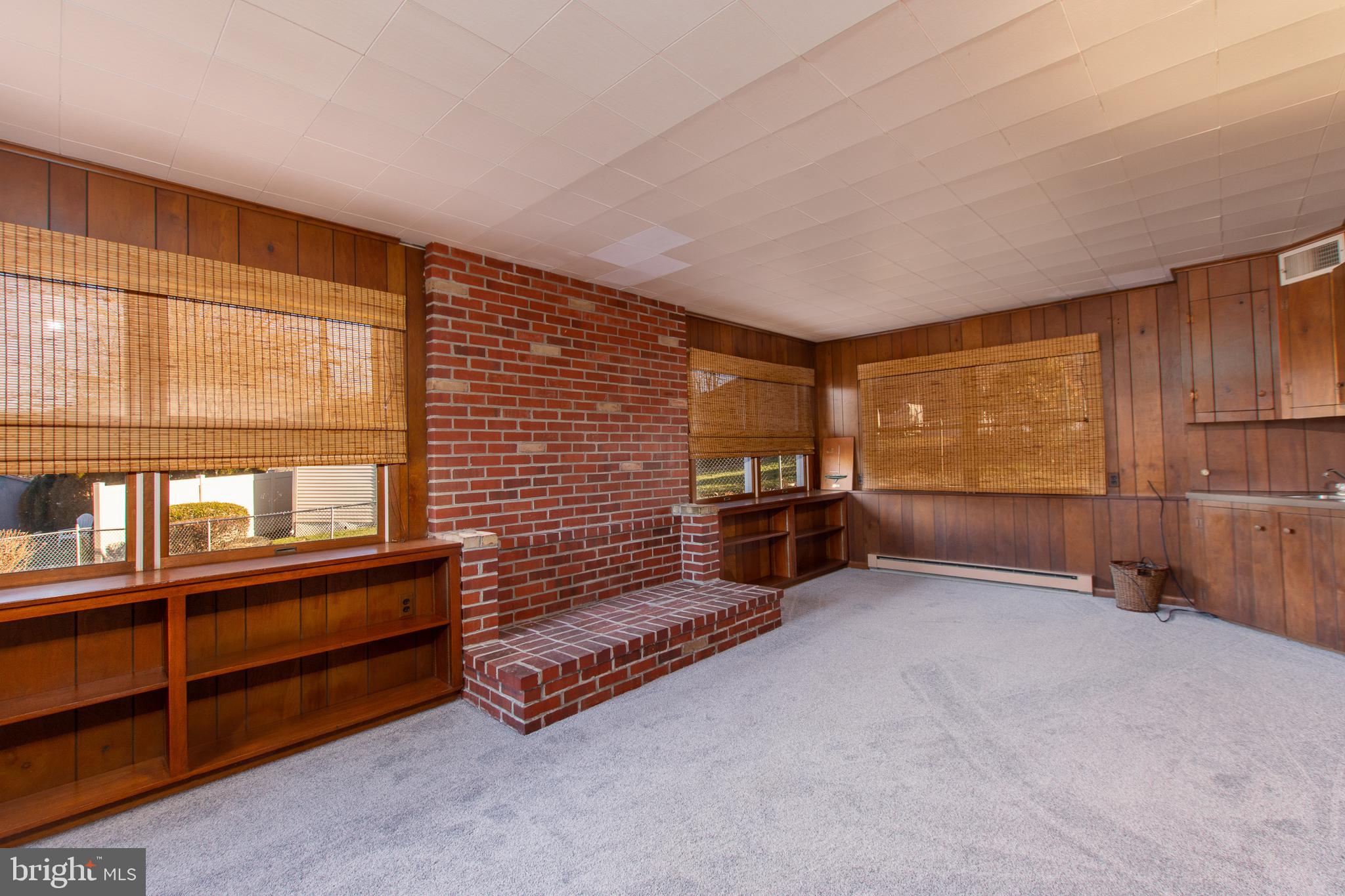 501 Maple Road Claymont, DE 19703 - Photo 23 of 25 Family Room