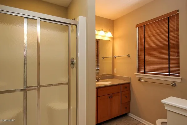 $2,250 | 5890 East Lyn Haven Drive Southeast, Unit 55, Kentwood, MI 49512