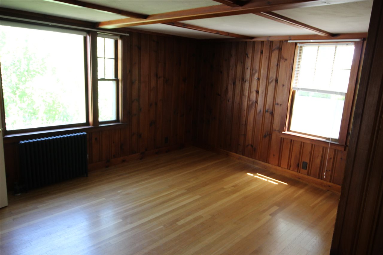 10 Derry Road Hudson, NH 03051 - Photo 11 of 29