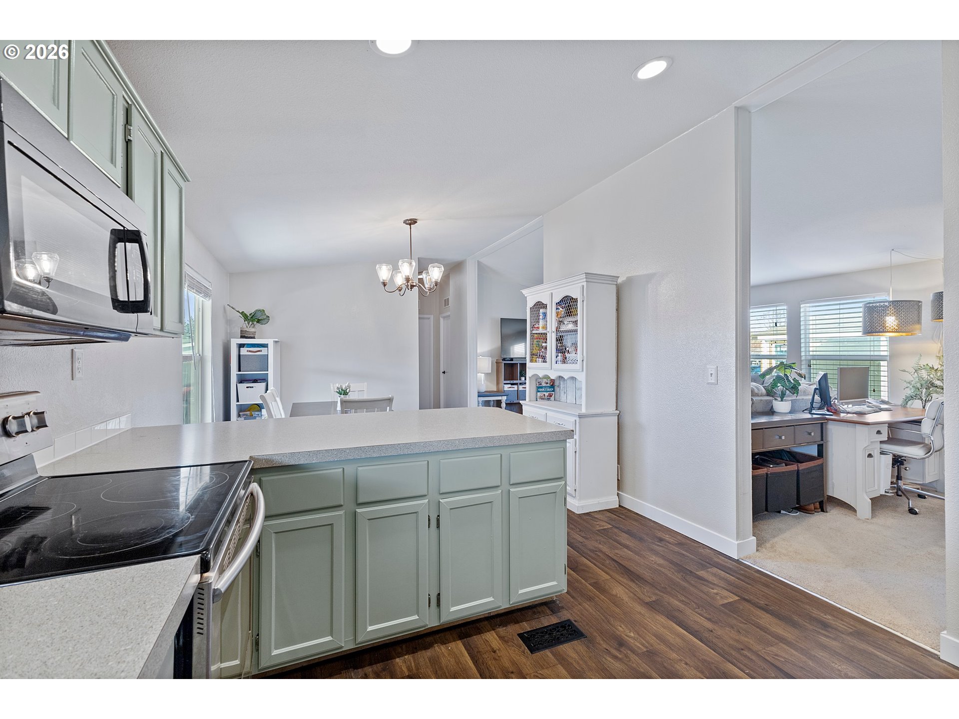 17660 Southwest Bunker Oak Road Beaverton, OR 97006 - Photo 12 of 26 Gallery Image 12