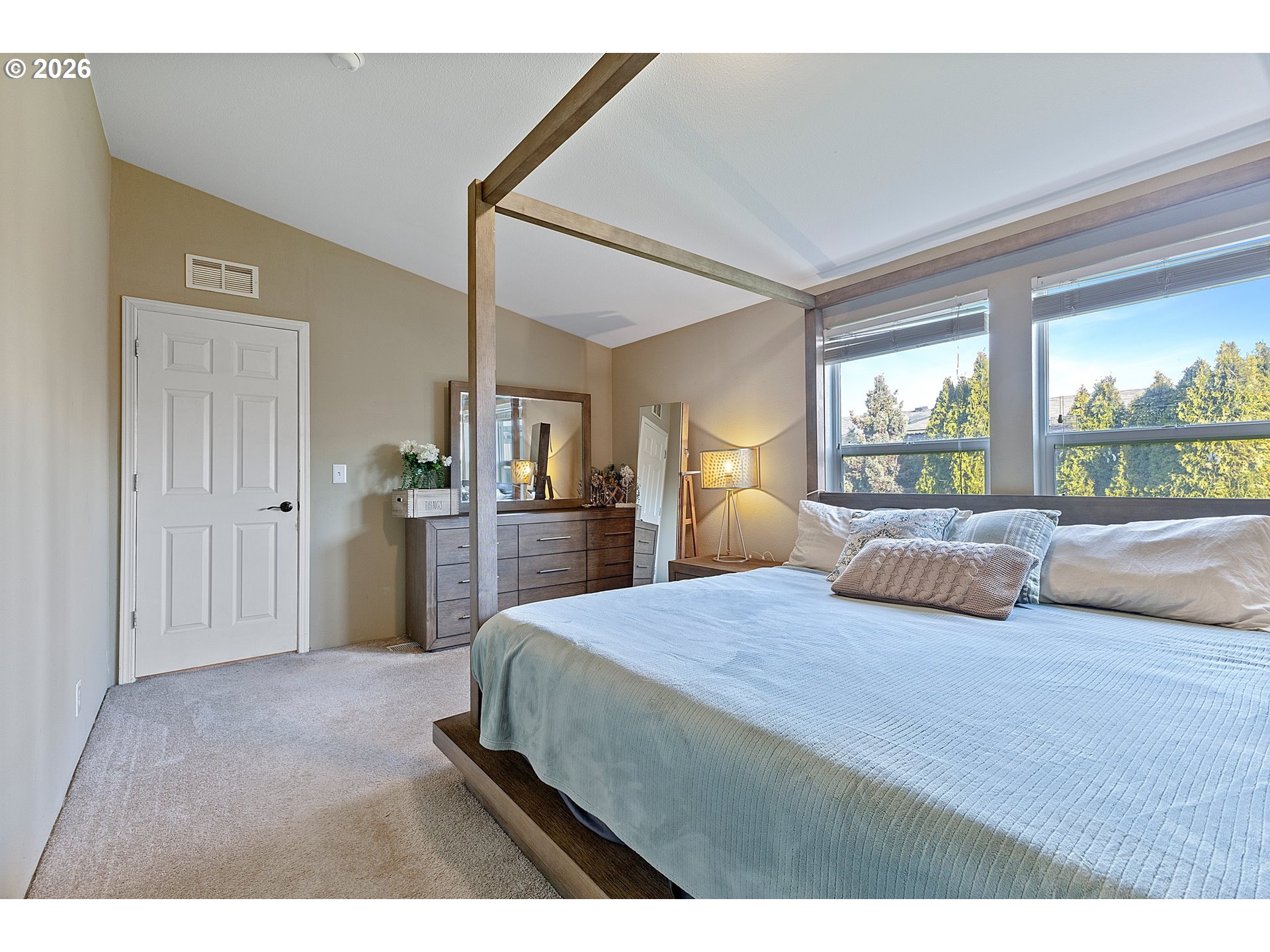17660 Southwest Bunker Oak Road Beaverton, OR 97006 - Photo 16 of 26 Gallery Image 16