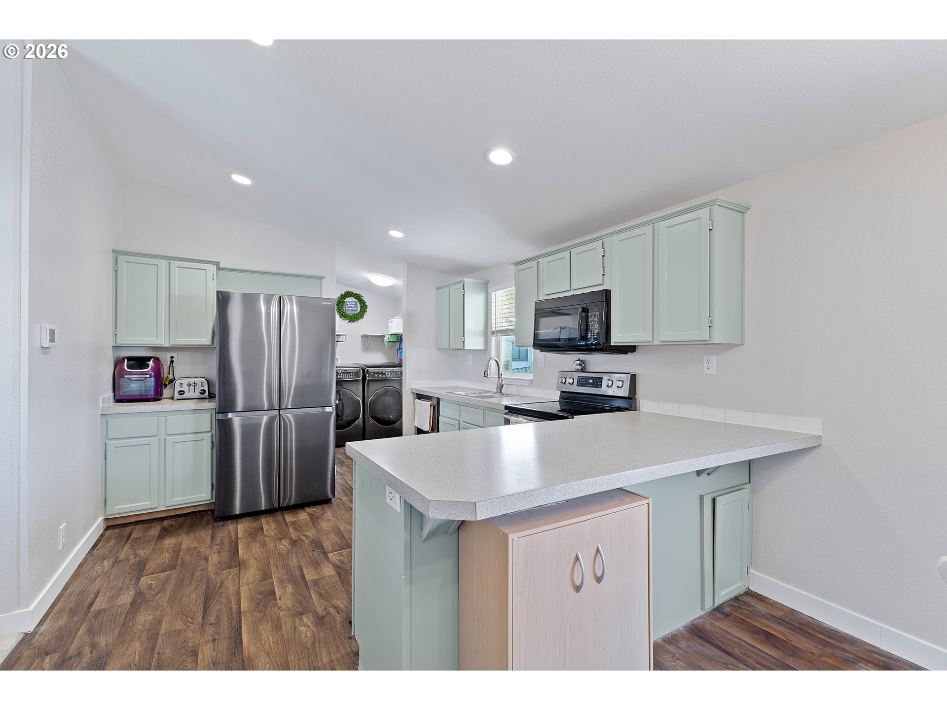 17660 Southwest Bunker Oak Road Beaverton, OR 97006 - Photo 9 of 26 Gallery Image 9