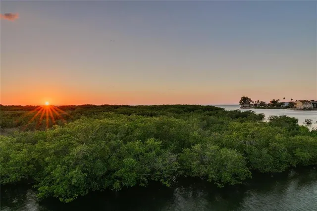 $1,100,000 | 14441 Birch Street, Hudson, FL 34667