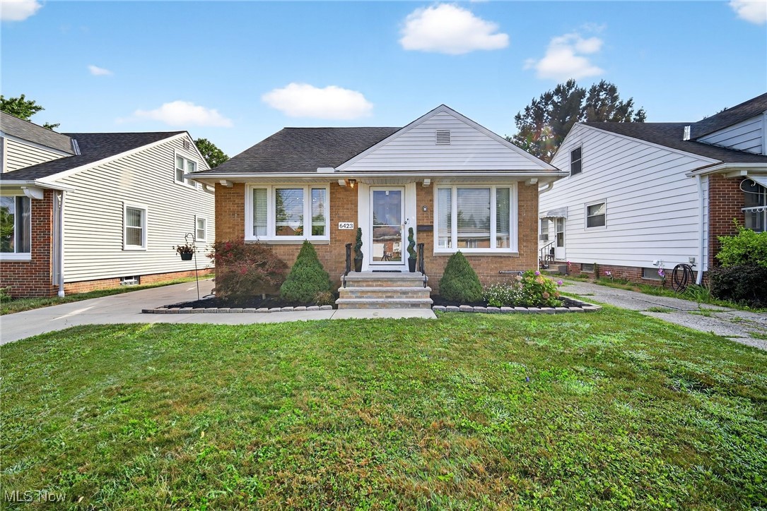 6423 Keltonshire Road Parma, OH 44129 - Photo 1 of 40 Hello, beautiful