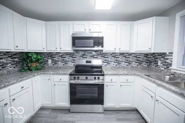 $224,900 | 9060 North County Road 740 East, Butlerville, IN 47223