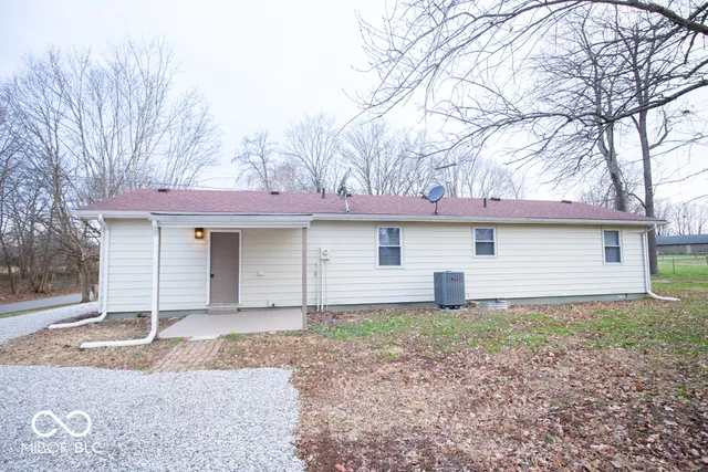 $224,900 | 9060 North County Road 740 East, Butlerville, IN 47223