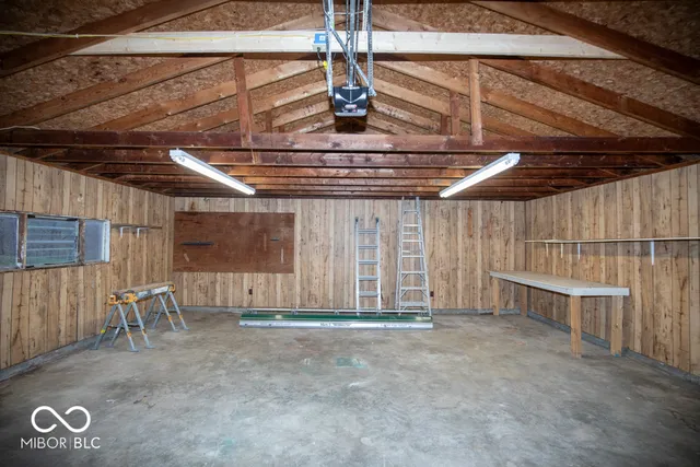 $224,900 | 9060 North County Road 740 East, Butlerville, IN 47223