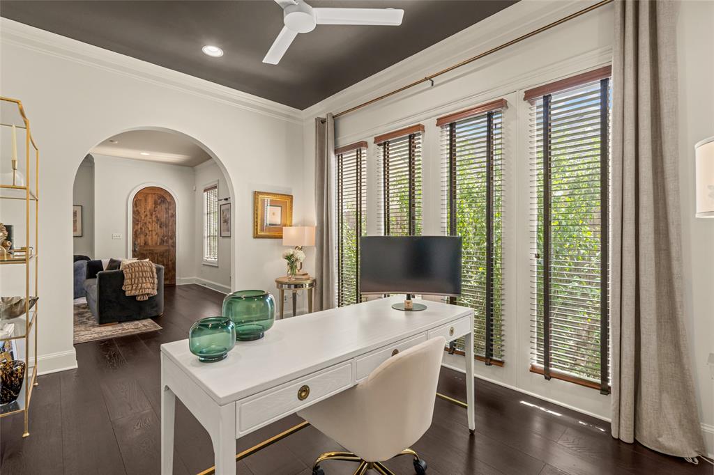 3633 Crestline Road Fort Worth, TX 76107 - Photo 7 of 28 Gallery Image 7