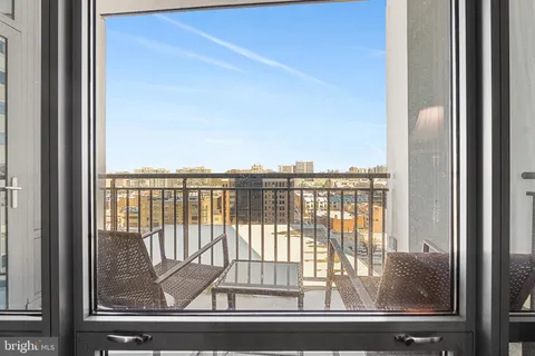 $455,000 | 2101 Market Street, Unit 908, Philadelphia, PA 19103