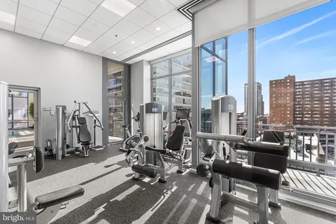 $455,000 | 2101 Market Street, Unit 908, Philadelphia, PA 19103