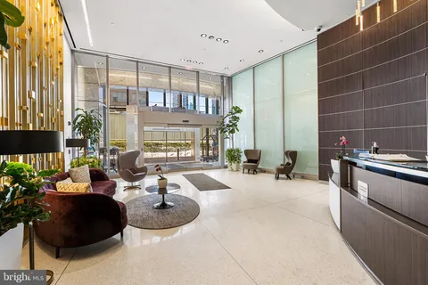$455,000 | 2101 Market Street, Unit 908, Philadelphia, PA 19103