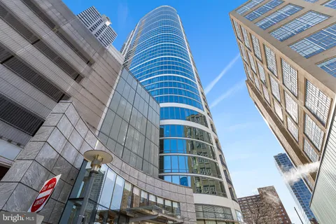 $455,000 | 2101 Market Street, Unit 908, Philadelphia, PA 19103