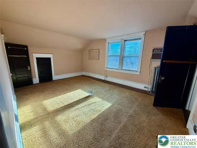 $250,000 | 3037-3041 Arcadia Avenue, Unit 3037, Allentown, PA 18103