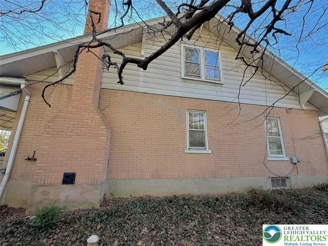 $250,000 | 3037-3041 Arcadia Avenue, Unit 3037, Allentown, PA 18103
