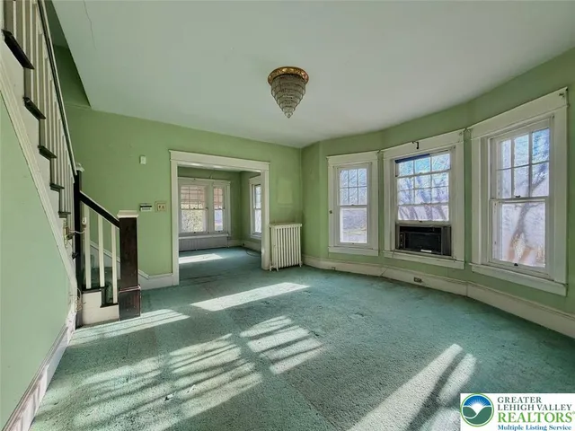 $250,000 | 3037-3041 Arcadia Avenue, Unit 3037, Allentown, PA 18103