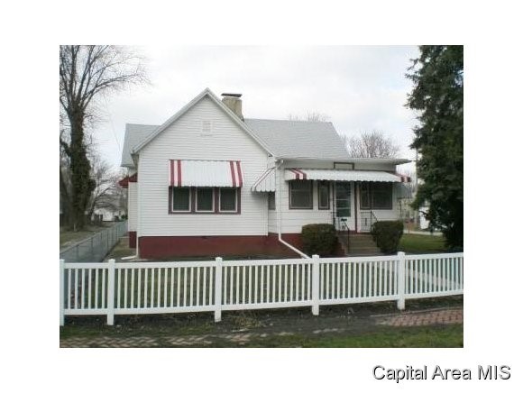 1117 East Division Street Springfield, IL 62702 - Photo 1 of 9
