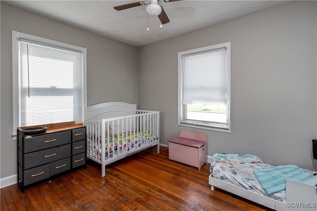 1707 Arlington Road Hopewell, VA 23860 - Photo 7 of 13 a bedroom with furniture and a window