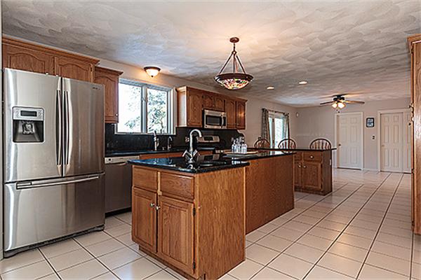 5 Flagg Road Westford, MA 01886 - Photo 5 of 30 Gallery Image 5