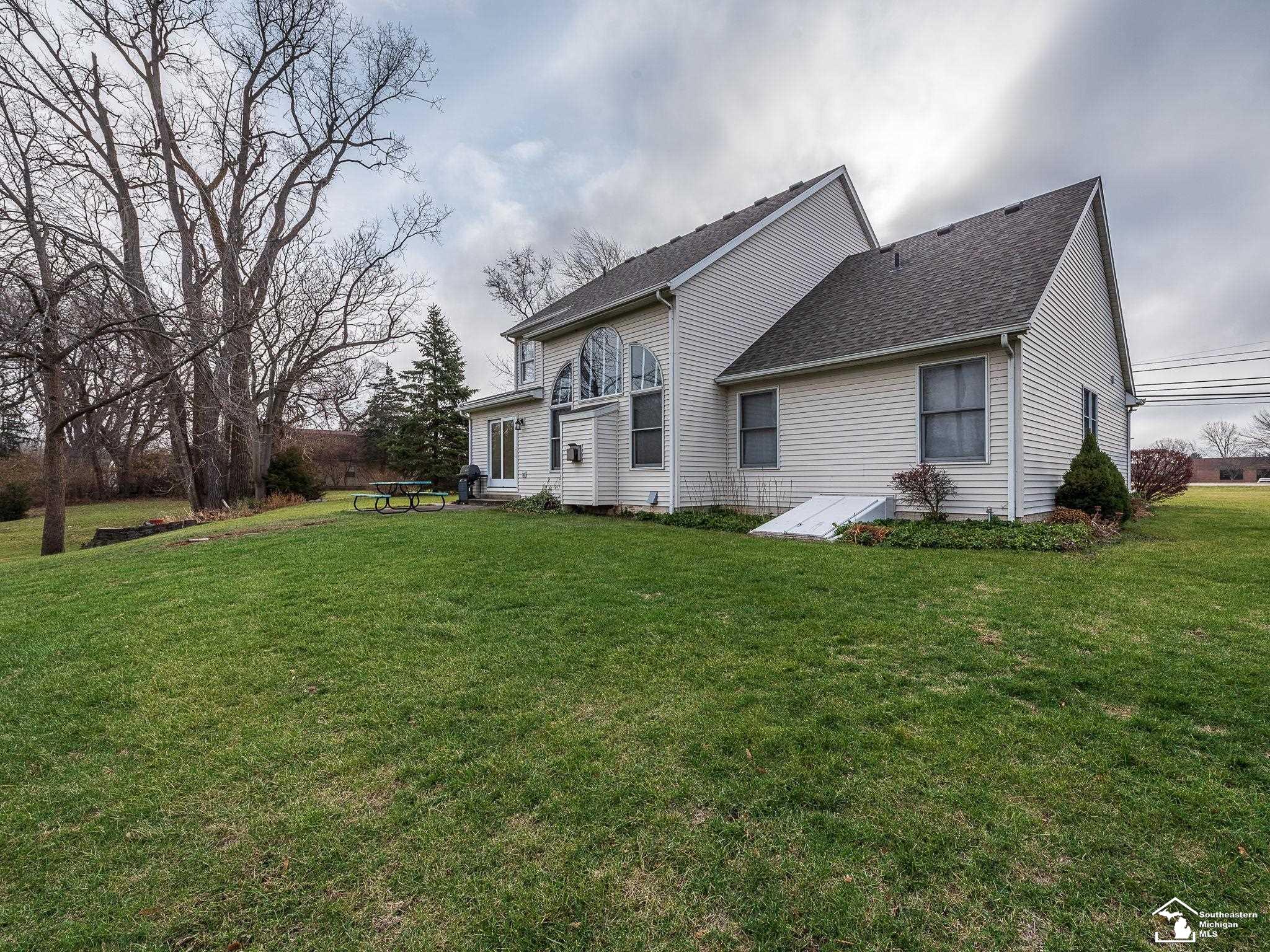 2358 South Custer Road Monroe, MI 48161 - Photo 39 of 43
